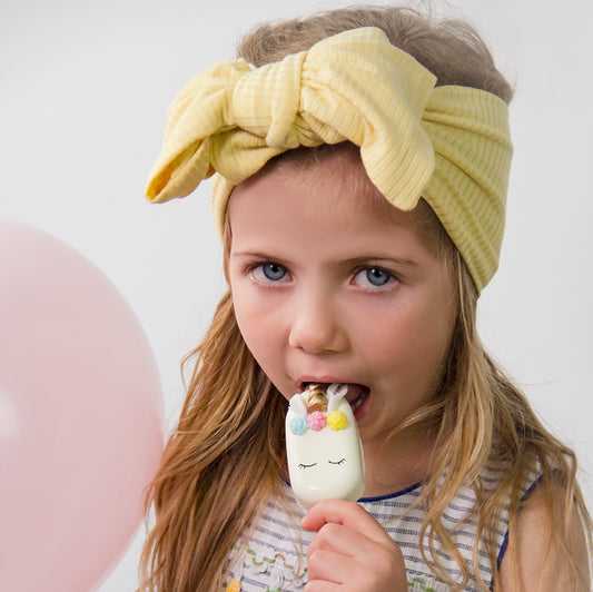 Laura French Vanilla + Green Frog